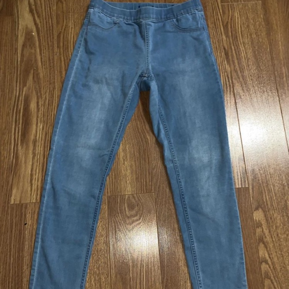 Lightly worn H&M jeggings 👖